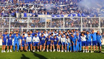 Godoy Cruz se hunde y más de 400 socios se pusieron un overol histórico para salvarlo