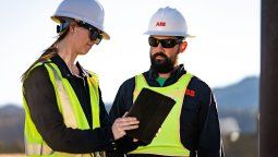 ABBbatió un nuevo récord y aumentó su proyección global con más de 28.000 horas deingeniería exportadas al mundo. ABBbatió un nuevo récord y aumentó su proyección global con más de 28.000 horas deingeniería exportadas al mundo.