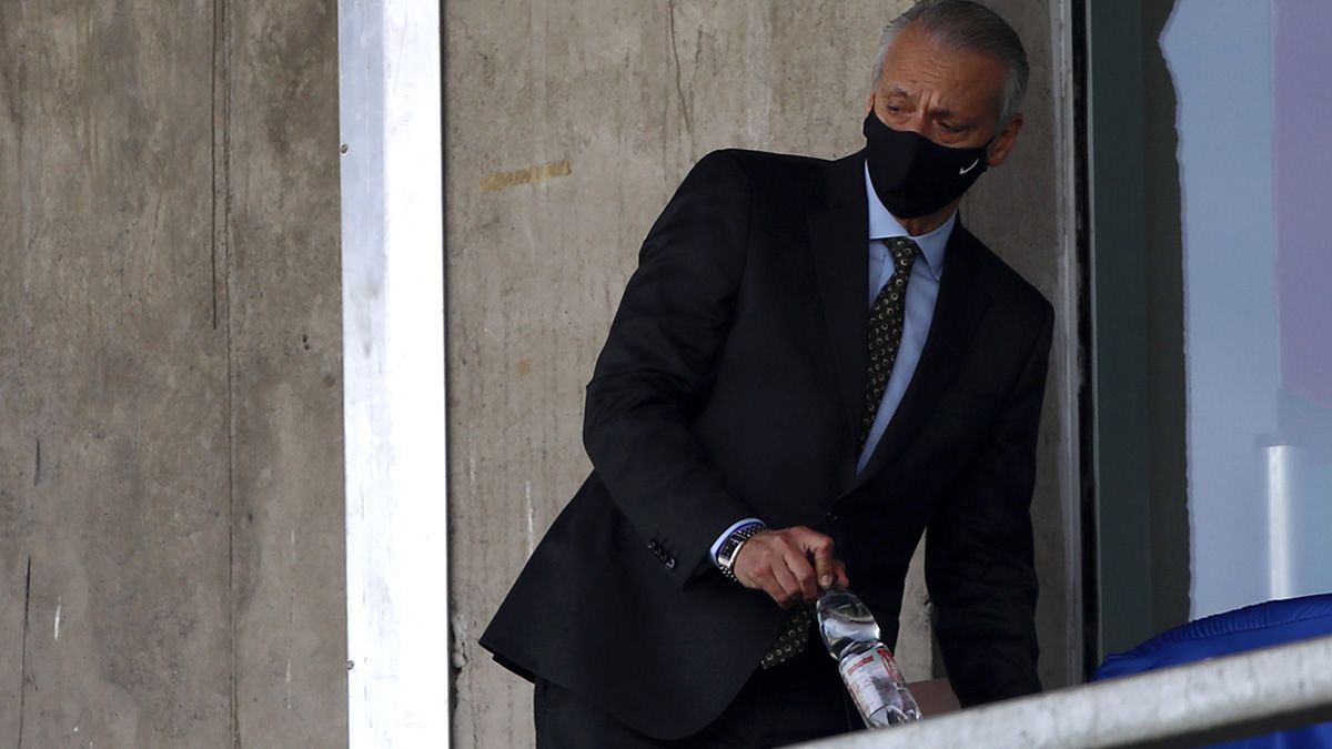 Javier Castrilli, ex árbitro de fútbol, le ganó un juicio a la Asociación Nacional de Fútbol Profesional de Chile y cobrará casi 150 millones de dólares.