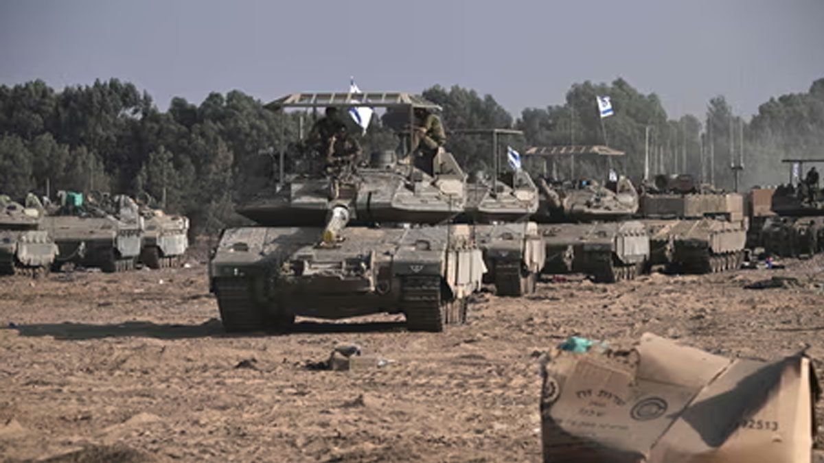 Tanques israelíes desplazándose en el marco del inicio de la Guerra en Gaza. Tanques israelíes desplazándose en el marco del inicio de la Guerra en Gaza.