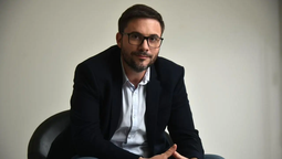 Para el diputado Agost Carreño, el Gobierno vive dentro de un metaverso.
