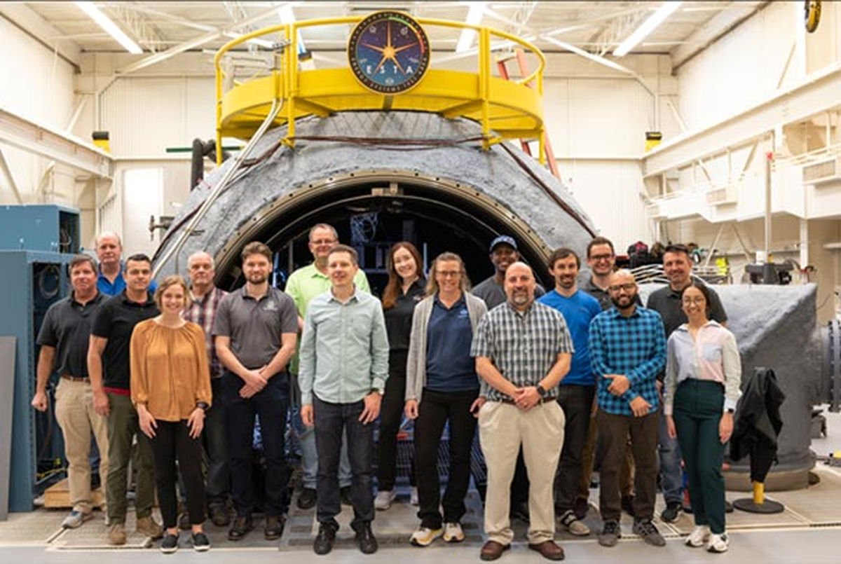 El equipo que lo hizo todo posible. El equipo que lo hizo todo posible.