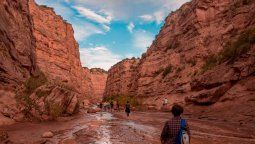 Un desierto rojo que es una maravilla en Argentina