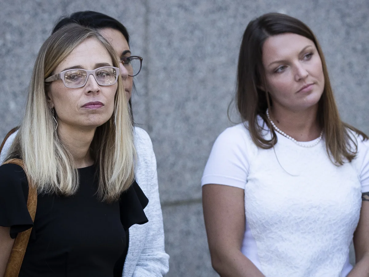 Las Farmer señalaron que el Departamento de Justicia aún retiene registros del FBI de 1996, y advirtieron que cualquier proceso que no parta de escuchar directamente a las víctimas resultará insuficiente. Las Farmer señalaron que el Departamento de Justicia aún retiene registros del FBI de 1996, y advirtieron que cualquier proceso que no parta de escuchar directamente a las víctimas resultará insuficiente.