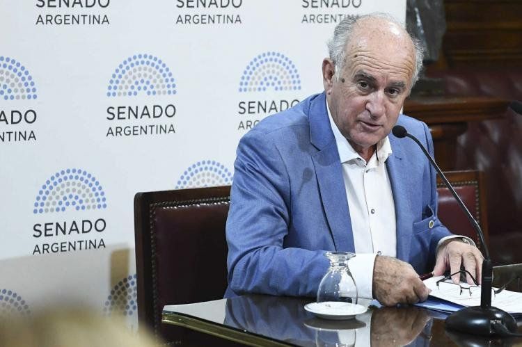Parrilli y un proyecto polémico que apunta a la interna del Frente de Todos