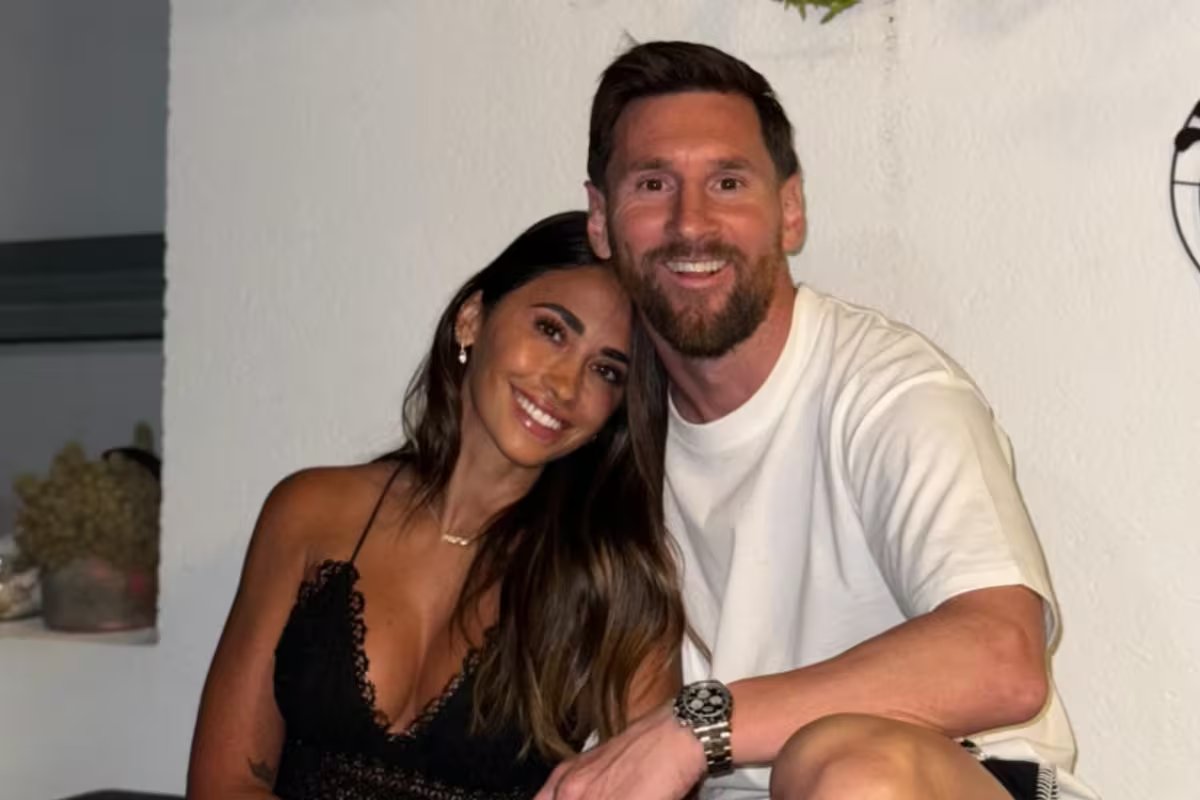 Antonela Roccuzzo y Lionel Messi. Antonela Roccuzzo y Lionel Messi.