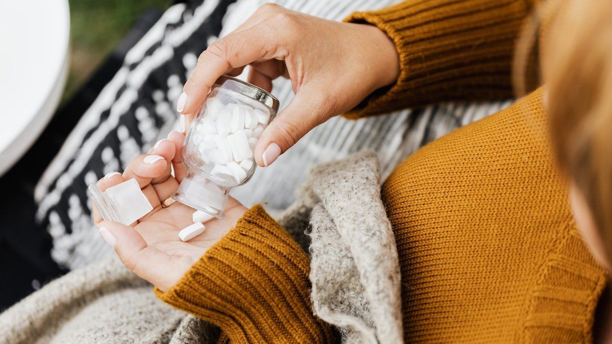 Además de ser el medicamento preferido para el dolor en todo el mundo, el paracetamol es un ingrediente en más de 600 medicamentos. Es un analgésico y antipirético seguro, con pocas contraindicaciones y considerado esencial por la Organización Mundial de la Salud (OMS).