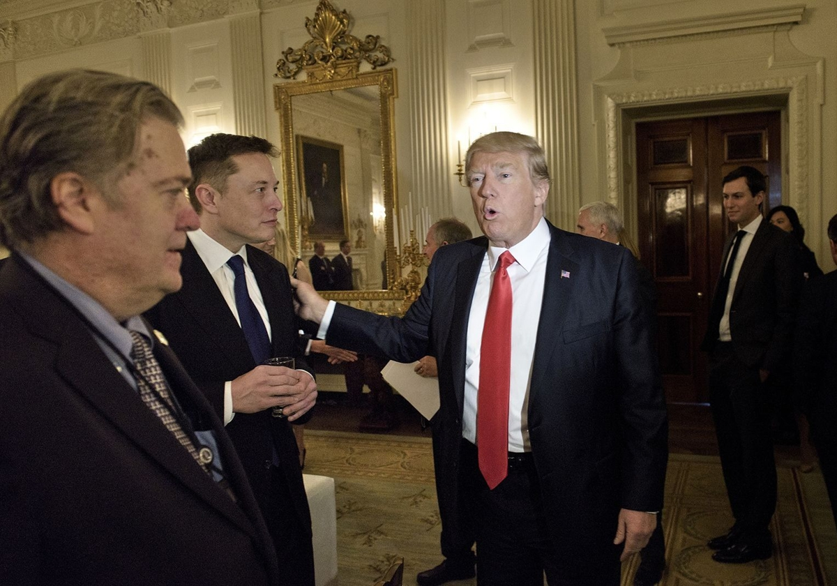 Por el regreso de Trump hubo un enorme revuelo. Aunque el expresidente no tuvo ningún interés en regresar, está con su propia red social Trust.