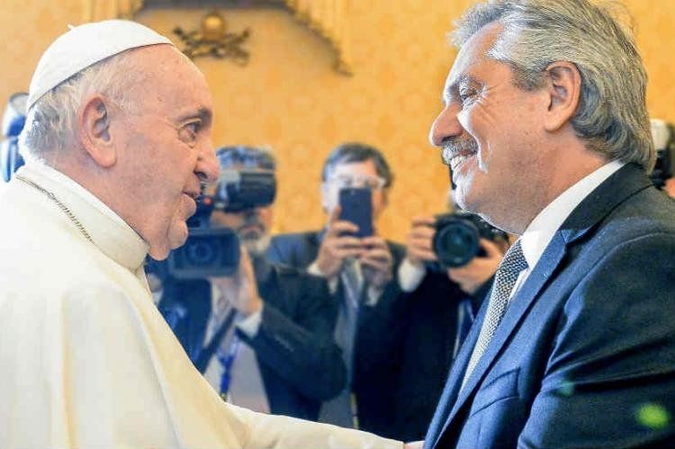 Papa Francisco y el presidente Alberto Fernández.
