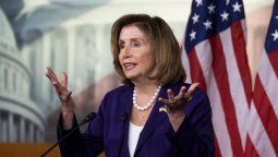 Nancy Pelosi ha sido internada en medio de su viaje oficial a Europa