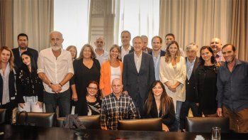 El equipo de Roberto Lavagna le brina apoyo a Schiaretti. El equipo de Roberto Lavagna le brina apoyo a Schiaretti.