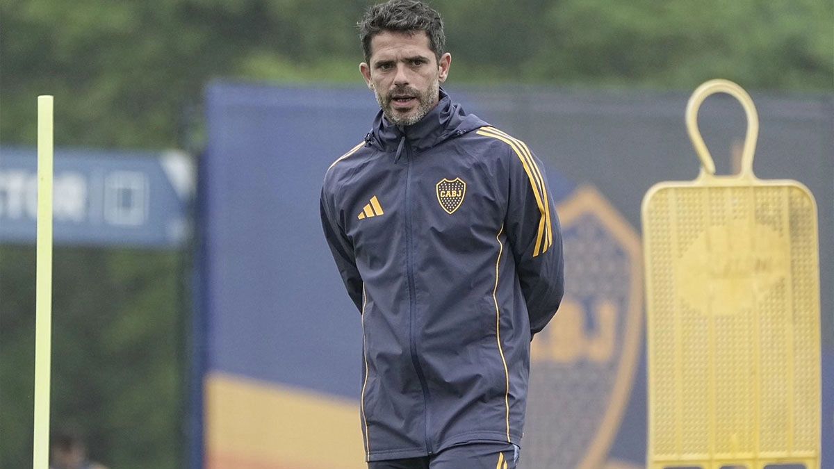 Fernando Gago sufre por las bajas por lesión en el plantel de Boca que necesita levantarse cuando enfrente a Lanús por la Liga Profesional. Fernando Gago sufre por las bajas por lesión en el plantel de Boca que necesita levantarse cuando enfrente a Lanús por la Liga Profesional.