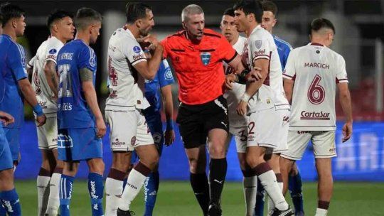 Lanúsrecibirá en el estadio de La Fortaleza a Universidad de Chile por la CopaSudamericana y la Aprevide anunció un fuerte operativo de seguridad. Lanúsrecibirá en el estadio de La Fortaleza a Universidad de Chile por la CopaSudamericana y la Aprevide anunció un fuerte operativo de seguridad.