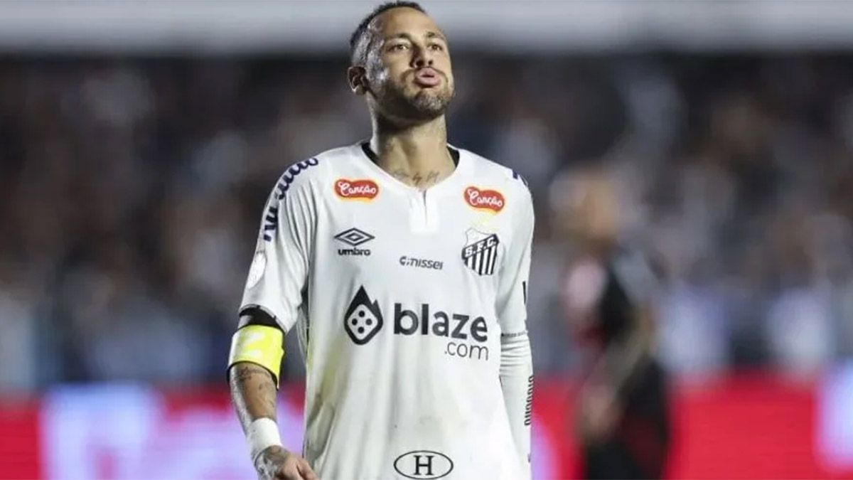 Neymar no pudo cumplir sus planes con Santos y estña fuera de la Selección de Brasil. Neymar no pudo cumplir sus planes con Santos y estña fuera de la Selección de Brasil.