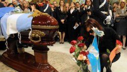 altText(Bullrich criticó el velorio de Kirchner y los K responden: 