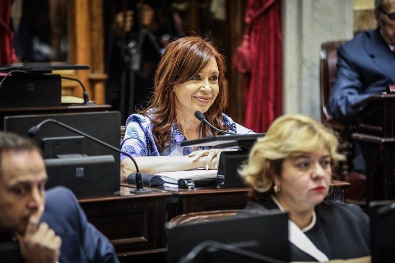 Cristina Kirchner, senadora nacional Cristina Kirchner, senadora nacional