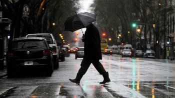 Llegó un frente frío con lluvia, viento y durísima baja de temperatura