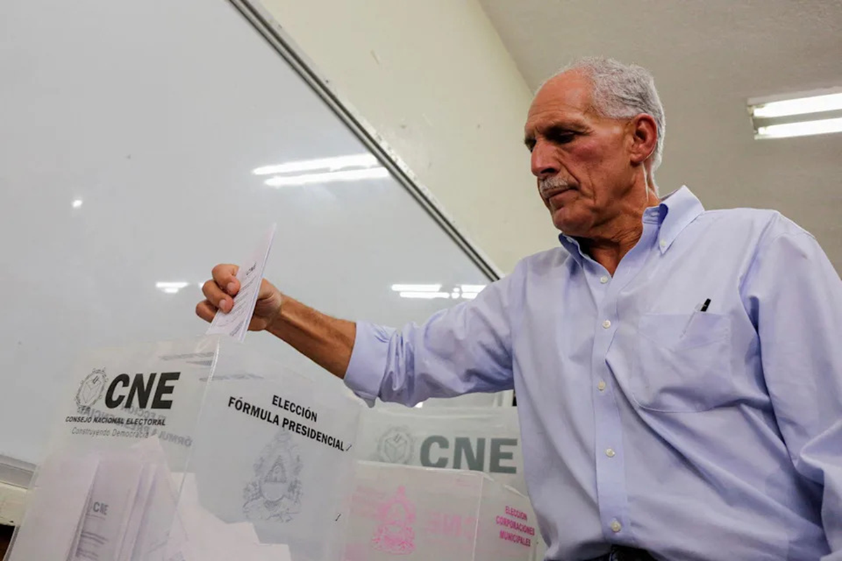 Nasry "Tito" Asfura, del Partido Nacional, recibió el apoyo explícito del presidente Donald Trump. Nasry "Tito" Asfura, del Partido Nacional, recibió el apoyo explícito del presidente Donald Trump.