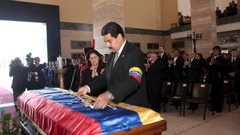 Venezuela no logra salir de la Grieta que alentó Hugo Chávez y potenció Nicolás Maduro. Venezuela no logra salir de la Grieta que alentó Hugo Chávez y potenció Nicolás Maduro.