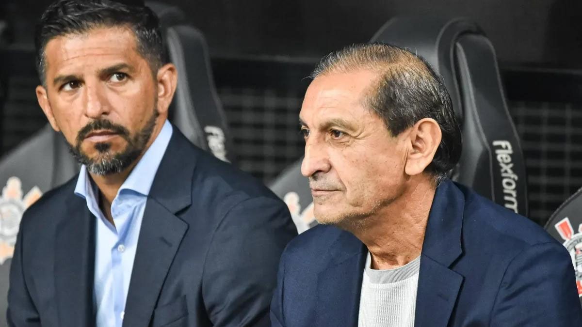 Corinthians, dirigido por Ramón Díaz y golpeado por la crisis económica, intentará avanzar a la final de la Copa Sudamericana cuando enfrente a Racing. Corinthians, dirigido por Ramón Díaz y golpeado por la crisis económica, intentará avanzar a la final de la Copa Sudamericana cuando enfrente a Racing.