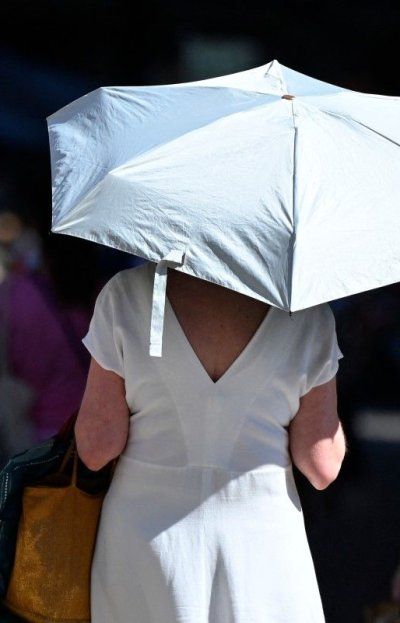 La ola de calor golpea España: 13 comunidades en aviso y hasta 44 ºC en Valencia