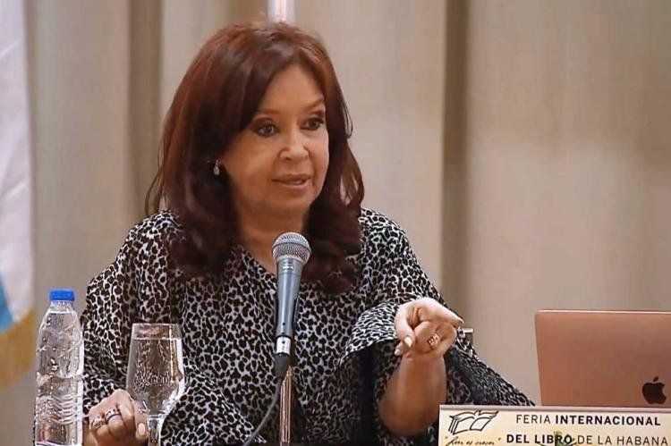 CFK durante la presentación de su libro en La Habana (NA).