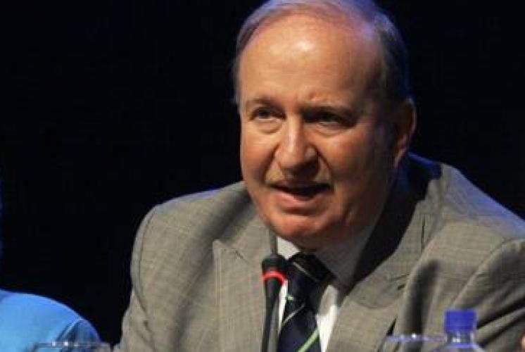 Coincidencias entre Daniel Sabsay (foto) y Gil Domínguez Coincidencias entre Daniel Sabsay (foto) y Gil Domínguez