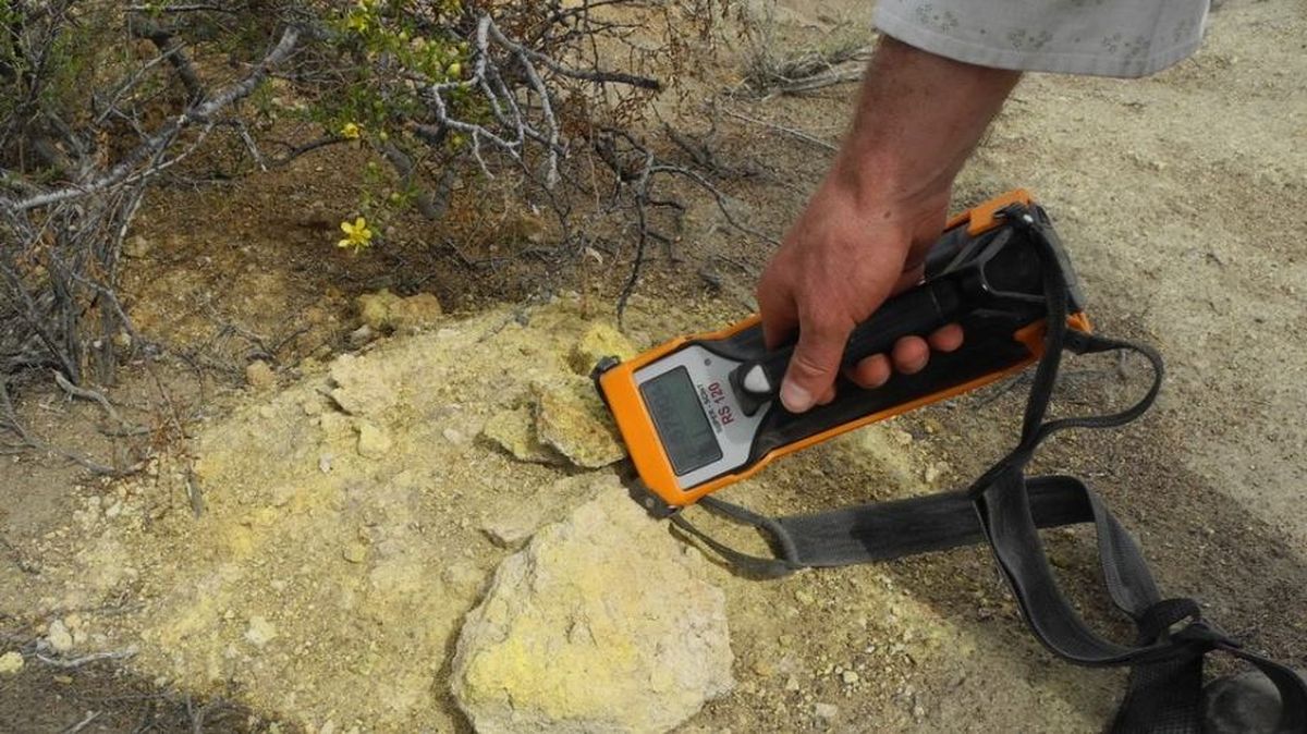 INVAP señaló que en la planta de Pilcaniyeu no se trabajaba con uranio enriquecido sino con uranio natural por lo que no había peligro. INVAP señaló que en la planta de Pilcaniyeu no se trabajaba con uranio enriquecido sino con uranio natural por lo que no había peligro.