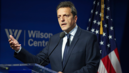 altText(Massa, contra la maquinita del BCRA: 