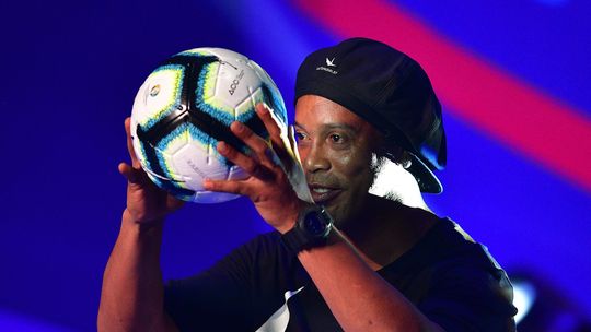 Ronaldinho, inoxidable