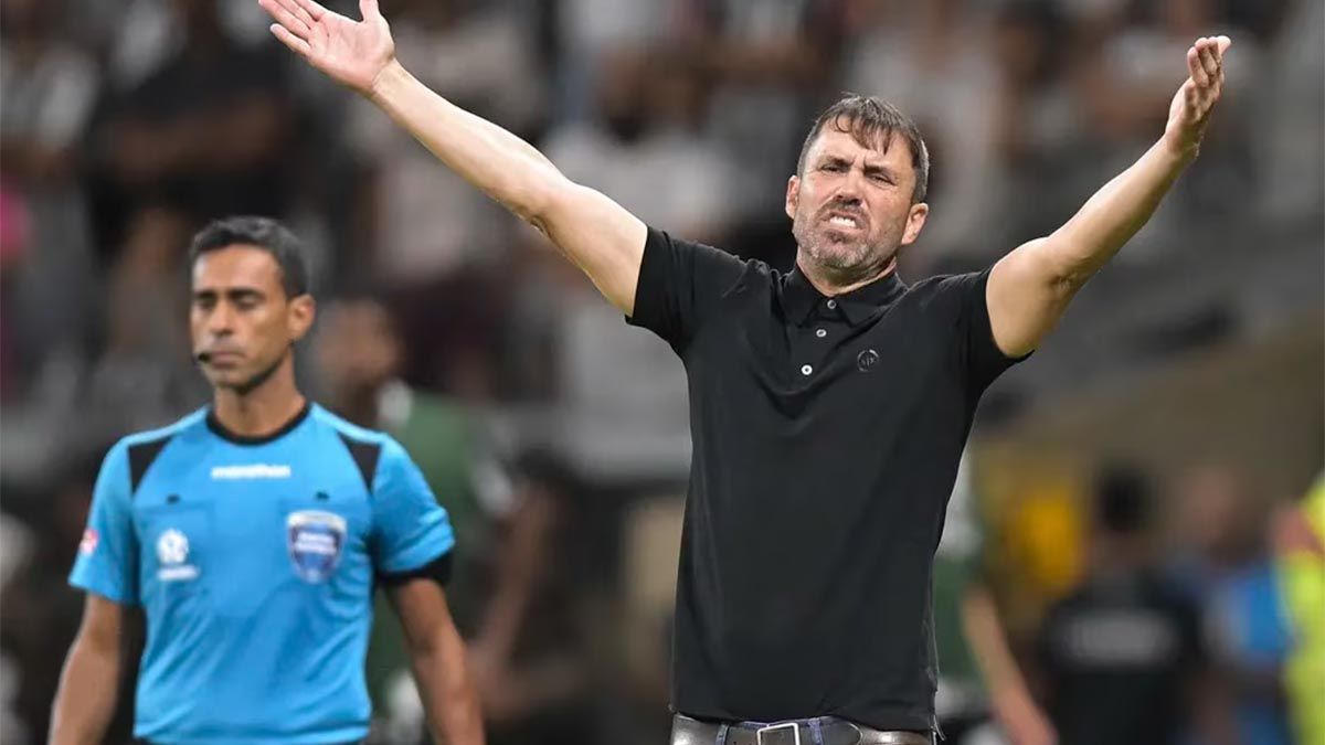 Eduardo Coudet y Atlético Mineiro negocian una “rescisión amistosa”