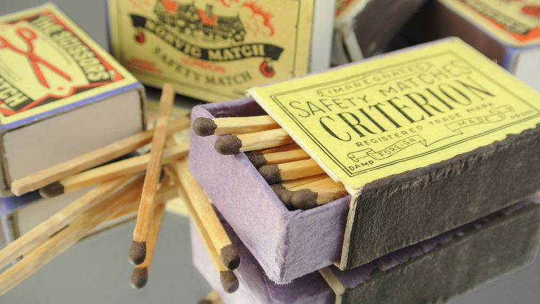 Jugar con fuego: Alberto Fernández, CFK, la caja de fósforos