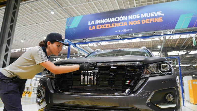 Fiat puso primera: Comenzó a fabricar su nueva pick up en Córdoba