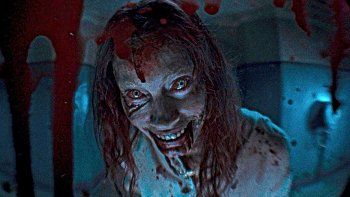 Evil Dead Rise hace todo de color rojo. TODO. Evil Dead Rise hace todo de color rojo. TODO.