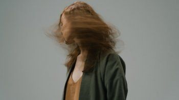 Todavía no se entiende por qué la niebla mental ocurre después del COVID-19 ni cuánto tiempo es probable que duren los síntomas. Todavía no se entiende por qué la niebla mental ocurre después del COVID-19 ni cuánto tiempo es probable que duren los síntomas.