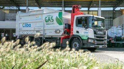 Cliba incorpora su primer camión propulsado a GNC. 