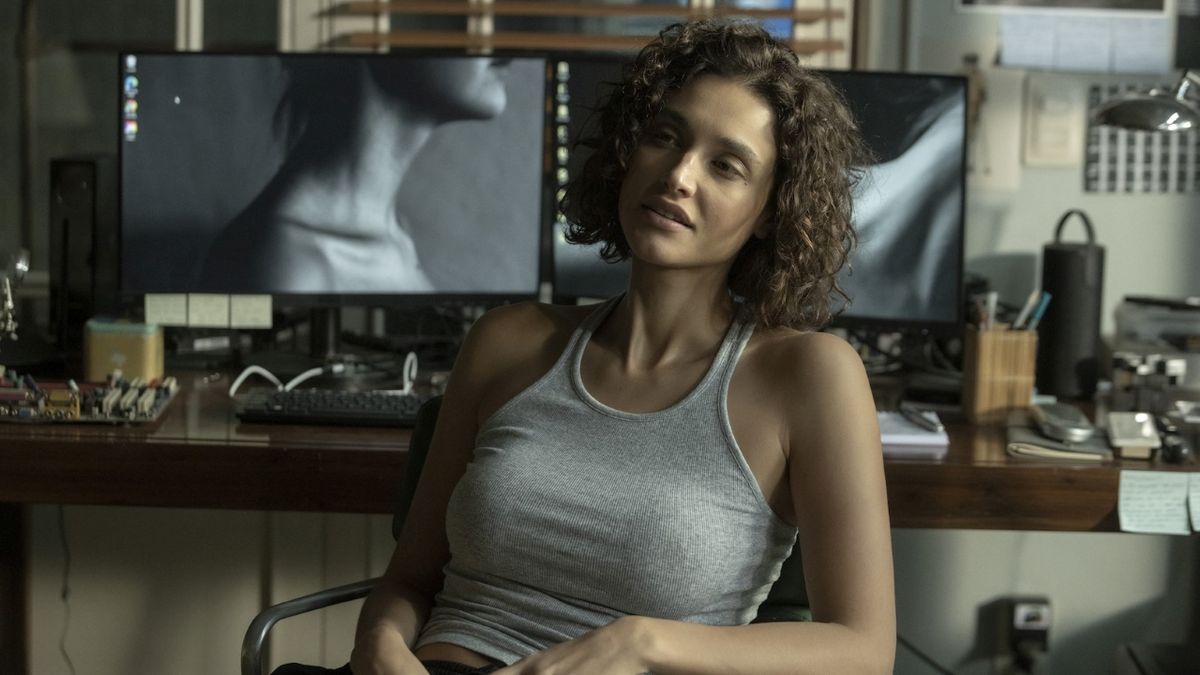 Una serie de Netflix que combina erotismo y misterio cautiva al público. Con escenas sensuales y una trama intrigante, se convirtió en un éxito imperdible.