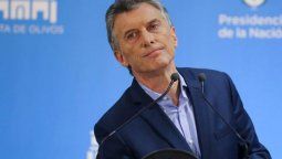 altText(Macri se 'borra' del anuncio de la suba de la pobreza)}
