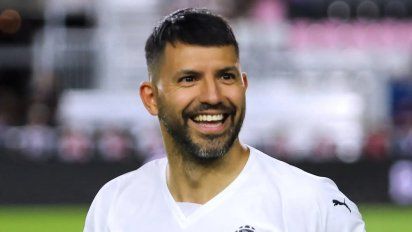 Kun Agüero terminó de hacer explotar a los hinchas de Independiente