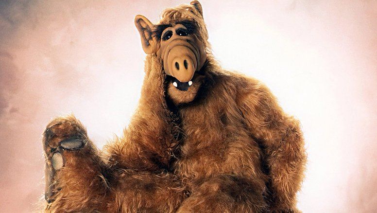 Ryan Reynolds revive a ALF, el alien más famoso de los 80