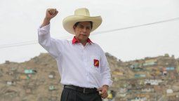 altText(Perú Imposible: Pedro Castillo preso, reemplazo ya tambalea)}