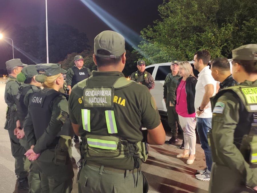 Alejandra Monteoliva respaldó al personal de turno y visitó algunos barrios de la ciudad.&nbsp;