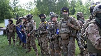 Partisanos rusos se atribuyeron más ataques contra el ejército ruso. Partisanos rusos se atribuyeron más ataques contra el ejército ruso.