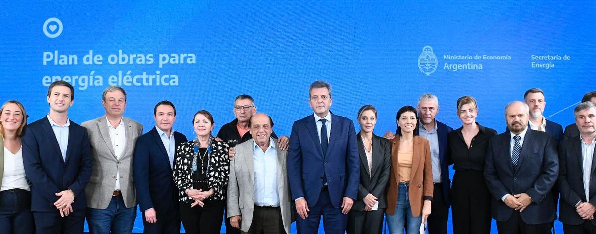 Sergio Massa y jefes bonaerenses.