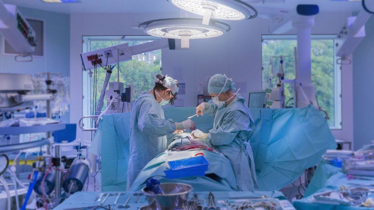 Córdoba cobraría a extranjeros para atenderse en hospitales provinciales. Córdoba cobraría a extranjeros para atenderse en hospitales provinciales.