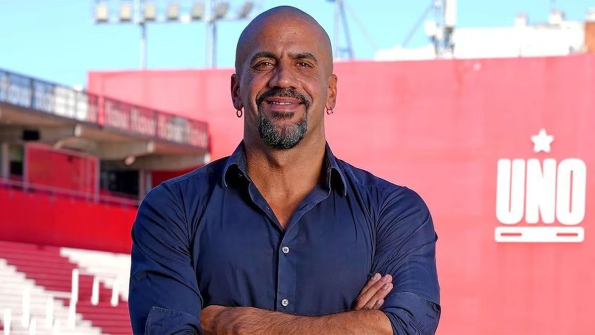 JuanSebastián Verón volvió a respaldar el arribo de las Sociedades AnónimasDeportivas (SAD) al fútbol argentino y volvió a criticar a Claudio Tapia.