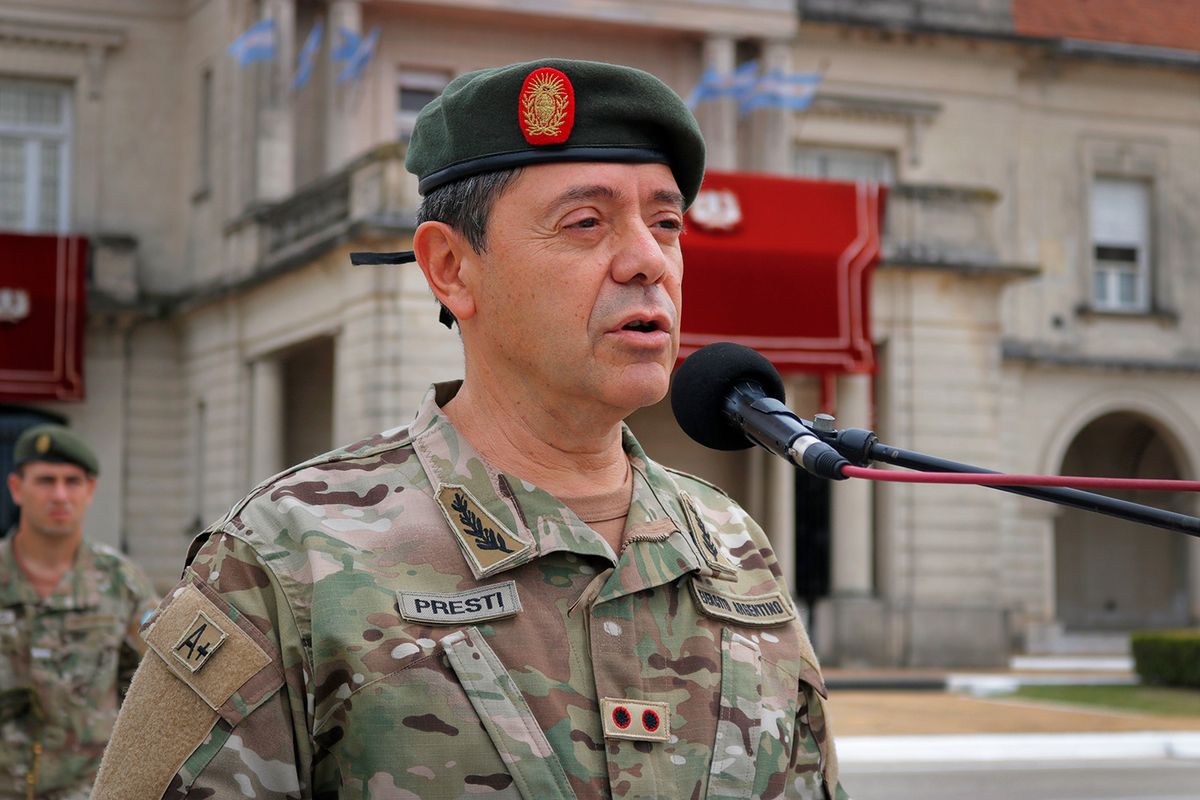 General Carlos Presti y un DNU innecesario.