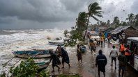 El ciclón Arnab avanza hacia la costa oriental de India y mantiene en alerta a las autoridades.