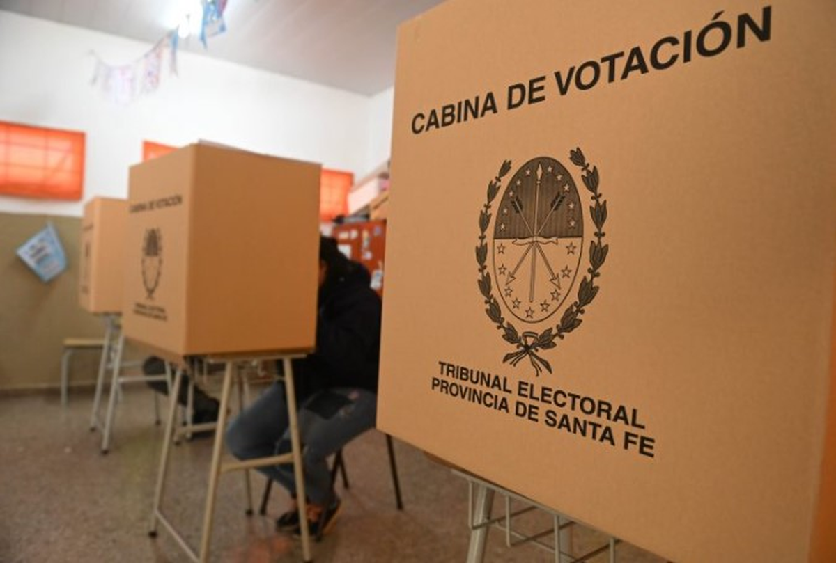La política santafesina empieza a mirar hacia 2027 y hay un elemento que puede resultar tan determinante para las estrategias electorales como los nombres de los candidatos. La política santafesina empieza a mirar hacia 2027 y hay un elemento que puede resultar tan determinante para las estrategias electorales como los nombres de los candidatos.