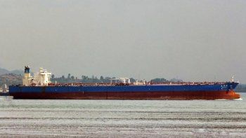 Buques petroleros volvieron a cruzar el estrecho de Ormuz